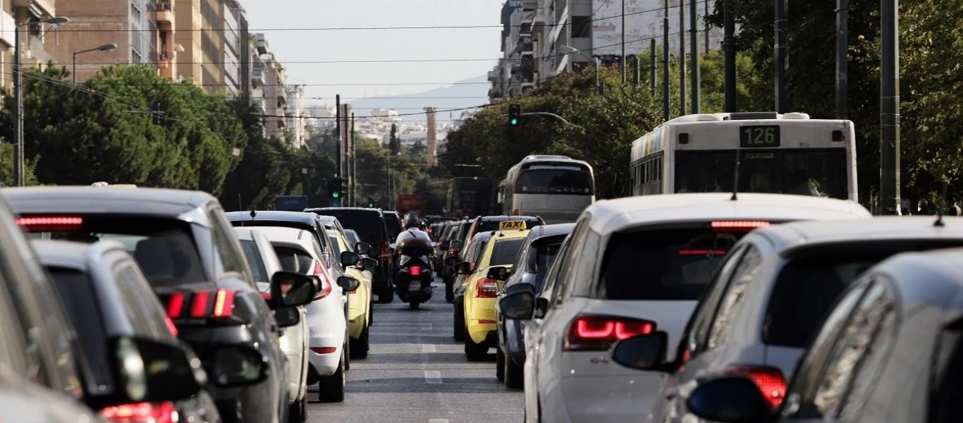 Δείτε σε ποιους οδικούς άξονες της Αττικής υπάρχει μποτιλιάρισμα